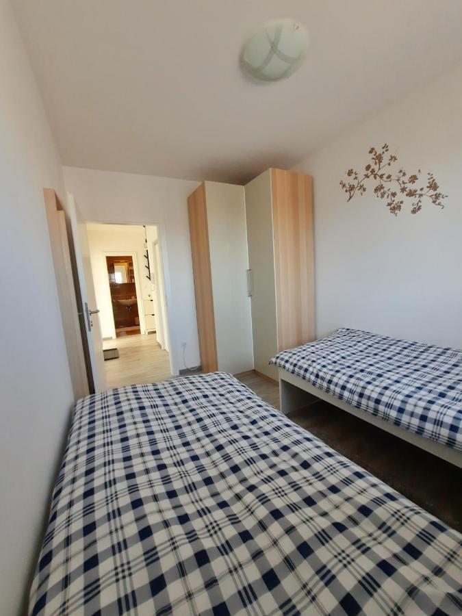 Apartment Mrvica Near The Zagreb Airport 大戈里察 外观 照片